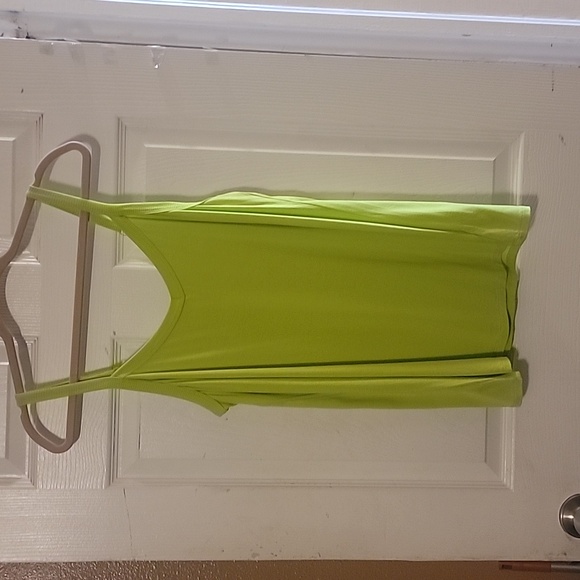 torrid Tops - Lime green icon tank.